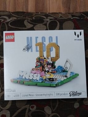 LIONEL MESSI LEGO EDITIONS 500 PIECES FREE SHIPPING NEW!